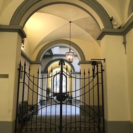 Residenza D'Epoca Al Numero 8 Firenze Eksteriør billede