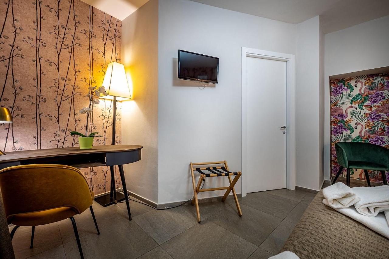 Residenza D'Epoca Al Numero 8 Firenze Eksteriør billede